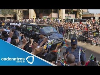 Capilla ardiente de Mandela abre por segundo día en Pretoria