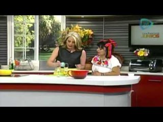 Prepara una rica bebida de naranja con cardamomo / Bebida de naranja