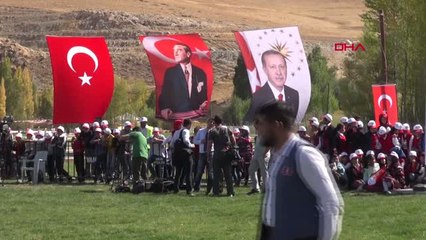Van Kurtulmuş, Kırkpınar'dan Gürpınar'a Yağlı Güreş Festivali'nde Konuştu