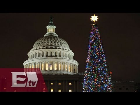Luces de Navidad iluminan Washington / Excélsior en la media