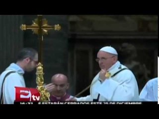 Detalles de la misa de gallo oficiada por el papa Francisco /Global
