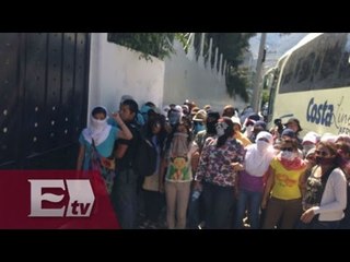 Policía federal retiene a normalistas en Chilpacingo / Martín Espinosa