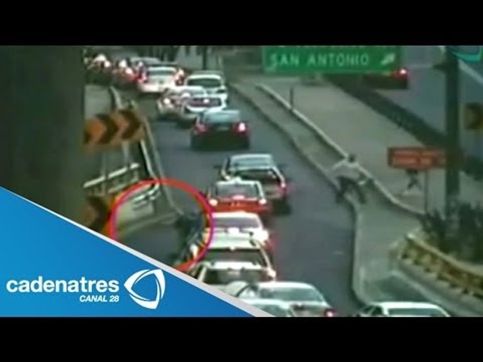 Tráfico vehicular en Periférico da paso a robos de automovilistas