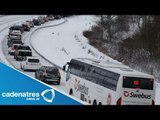 Tormenta de nieve provoca accidentes fatales en vías automovilísticas de EU