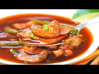 Cómo hacer sopa de camarones con chile pasilla
