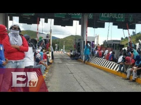 PF impide toma de caseta de Palo Blanco a padres de normalistas / Excélsior Informa