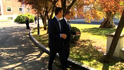Pedro Sánchez sigue abonado al Twitter: Recibe a un primer ministro en Moncloa sin rueda de prensa
