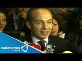 Entre protestas y reclamos, Felipe Calderón presenta su fundación