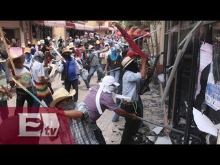 Maestros de Guerrero marchan para exigir entrega de plazas / Pascal Beltrán