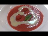 Sopa de berries con chocolate blanco