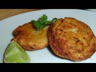 Cocina unos deliciosos pastelitos de pescado con salsa tártara