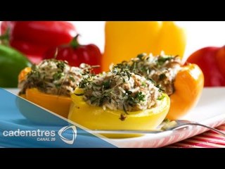 Video herunterladen: Deliciosos pimientos rellenos de atún