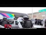 Enfrentamiento entre normalistas y policías estatales en Guerrero / Vienay Esquinca