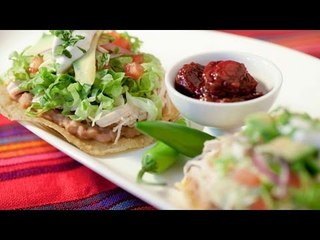 Tostadas de pollo con chipotle