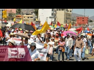 下载视频: Maestros de la CETEG toman oficinas públicas en Guerrero / Titulares de la tarde