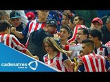 Prohíben venta de boletos a las barras de Chivas tras violencia en estadio jalisco