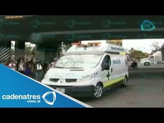 Camioneta atropella estudiantes que protestaban en Michoacán (VIDEO)