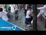 Habitantes del Estado de México se mojan en Sábado de Gloria / Sábado de Gloria 2014