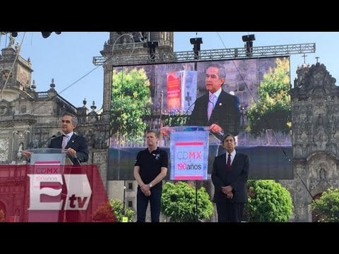 Inaugura Mancera Feria de las Culturas Amigas en el Zócalo / Vianey Esquinca