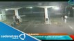 Taxistas se aprovechan de un conductor ebrio y desvalijan su auto (VIDEO)
