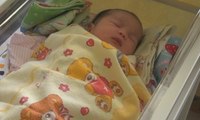Korban Gempa Palu Lahirkan Bayi Perempuan di Manado