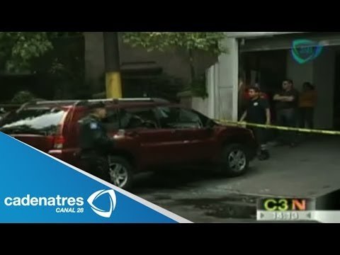 Grupo de motociclistas disparan a conductor de una camioneta / Motorcyclists shoot a truck driver