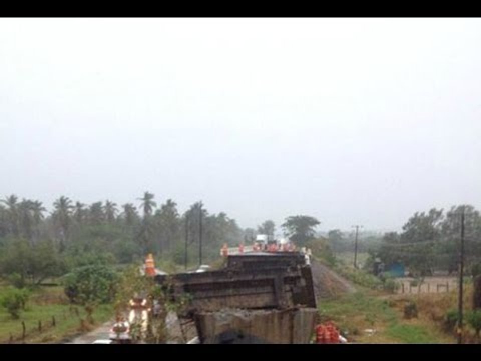 Cae puente en Tecpan de Galeana, Guerrero, tras el sismo