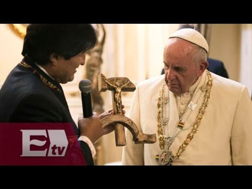 Evo Morales regala "cruz comunista" al papa Francisco / Titulares de la Noche