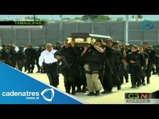 Egidio Torre, gobernador de Tamaulipas, encabeza homenaje a comandante asesinado