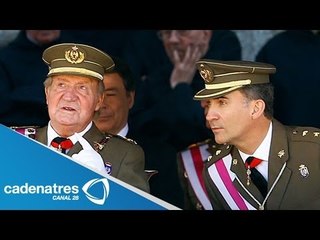 El Rey y el Príncipe presiden juntos un acto militar en El Escorial