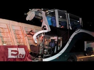 Suman 10 muertos por choque en la autopista Siglo XXI en Michoacán / Titulares de la tard