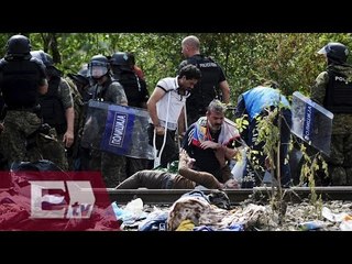Desesperado intento de migrantes por cruzar la frontera entre Grecia y Macedonia/ Excélsior