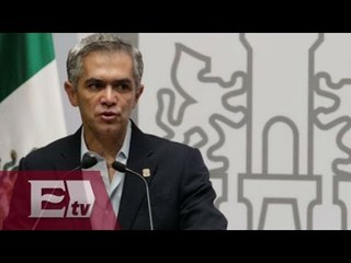 Скачать видео: Mancera se reúne con papá de bailarina detenida acusada por tráfico de drogas / Titulares