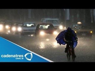 Fuerte lluvia azota centro del DF ( VIDEO) / Huracanes 2014