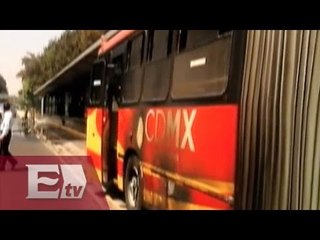 Se incendia unidad de Metrobús en Iztacalco / Vianey Esquinca