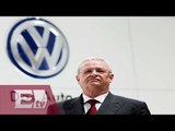 CEO de Volkswagen dimite tras escándalo de vehículos alterados / Titulares de la Noche