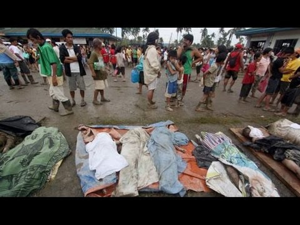 Tifón en Filipinas deja 156 muertos / Typhoon i...