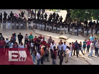 Download Video: Protestas en Oaxaca, maestros no aceptan evaluación docente / Hiram Hurtado