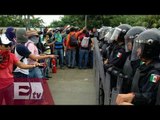 Chofer de autobús relata enfrentamiento entre normalistas y policías en Guerrero / Vianey Esquinca