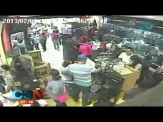 CUIDADO!!! VIDEO: Así opera la banda de los 'Electrónicos' en tiendas del DF