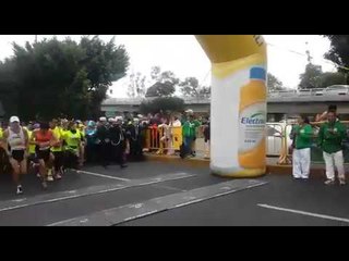 Más de 2 mil 500 corredores en carrera internacional en la Venustiano Carranza