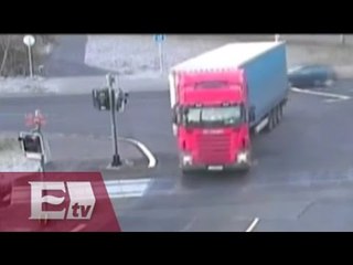 Impresionante choque de tren contra tráiler en la República Checa / Ingrid Barrera