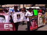 PGR informa a familiares de normalistas avances del caso Ayotzinapa/ Vianey Esquinca