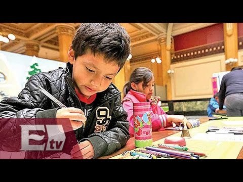 Niños se dirigen a Santa y Reyes con cartas en Correos de México/ Ricardo Salas