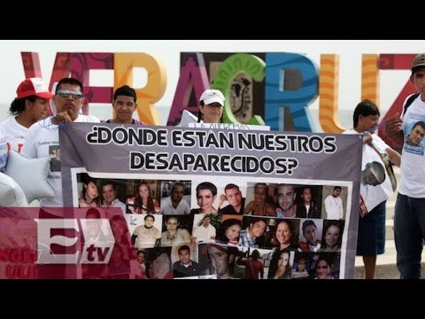 Padres de desaparecidos en Veracruz se reúnen con funcionarios / Atalo Mata