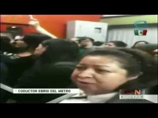 Graban a otro conductor ebrio en el metro, viajó con las puertas abiertas