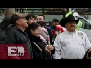 Migrantes mexicanos se reencuentran con sus padres tras 10 años de separación/ Paola Virrueta