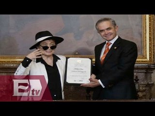 Mancera nombra visitante distinguida a Yoko Ono / Ingrid Barrera
