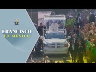 Papa Francisco llega al estadio Víctor Manuel Reyna en Tuxtla Gutiérrez