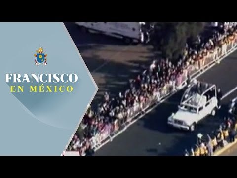 El Sumo Pontífice recorre en el papamóvil las calles de Morelia